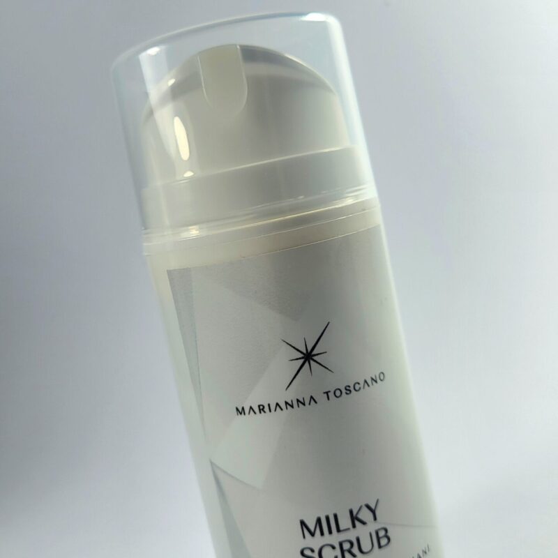 MILKY scrub