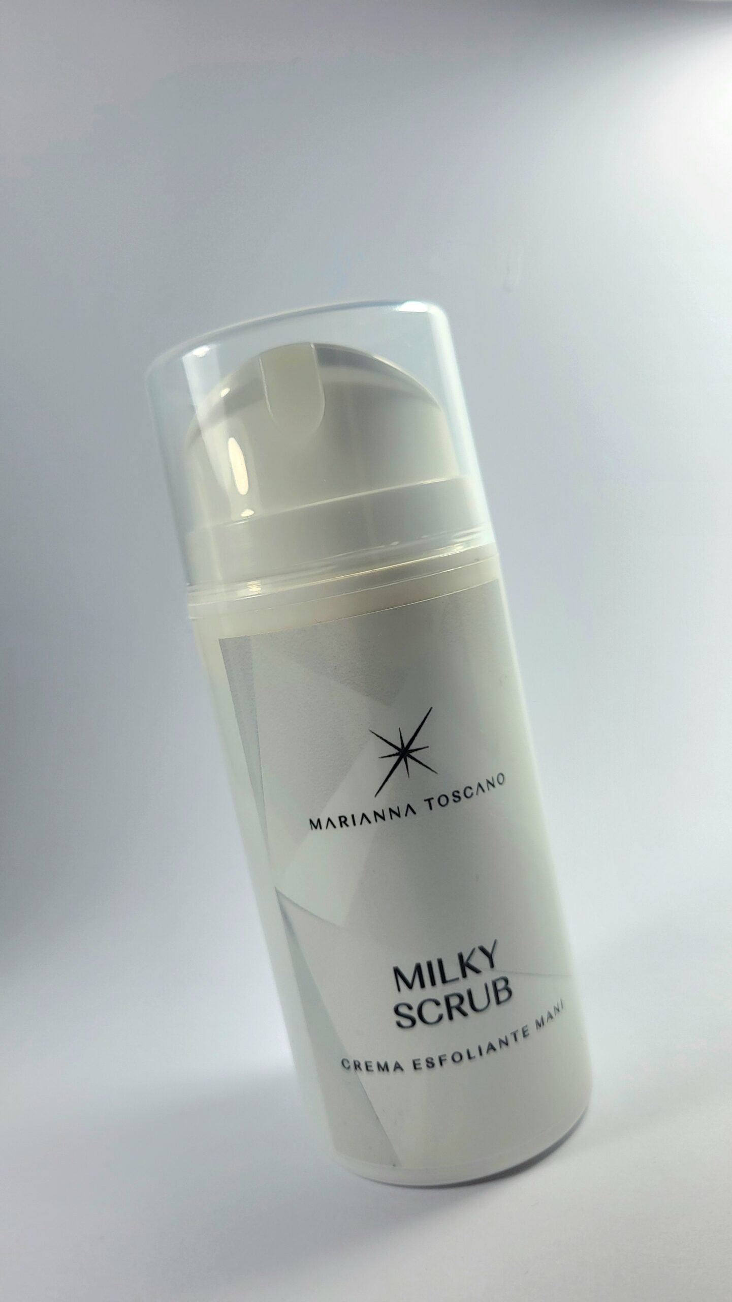 MILKY scrub
